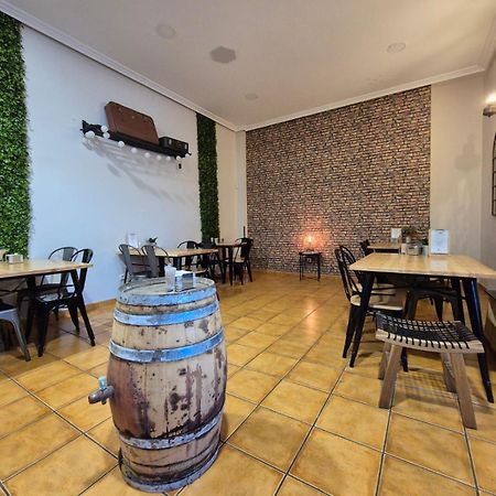 מונפורט דה למוס Hostal Galicia מראה חיצוני תמונה