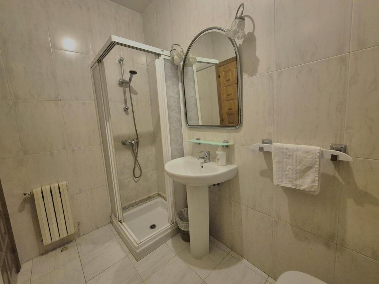 מונפורט דה למוס Hostal Galicia מראה חיצוני תמונה